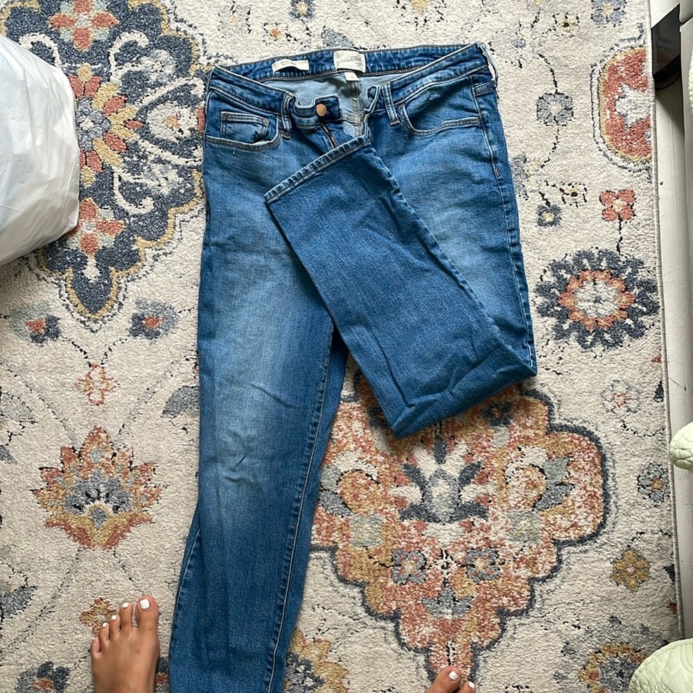 Universal thread jeans